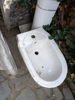 Umývadlo a bidet - 3
