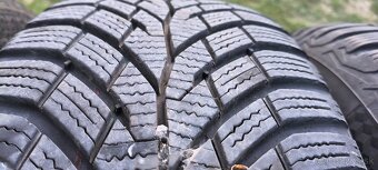 Pneu 205/60/r16 - 3