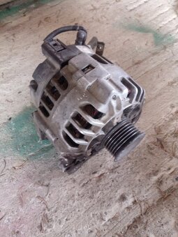 Alternator skoda fabia 1.2 htp 47kw polo ibiza - 3