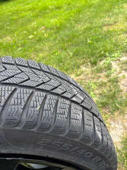 Predám zimné kolesá+pneumatiky Pirelli 255/40 R20 – Tesla Y - 3