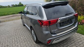 Mitsubishi Outlender 2.4 PHEV 165kW 4WD - 3