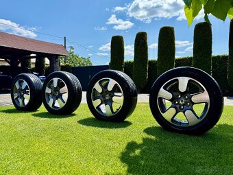 Komplet letnú sadu alu Škoda Scout - 5x112 225/55 R17. - 3