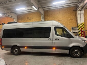 Sprinter 319 V6 3.0 CDI 9 miest - 3