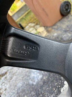 Predám R18 - 3