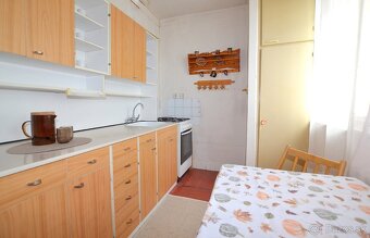 NA PREDAJ | 2 izbový byt s balkónom, 56 m2, sídlisko Západ - 3