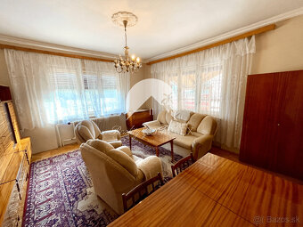 Reality KOMPLEX s.r.o. Vám ponúka priestranný rodinný dom s  - 3