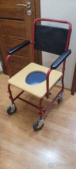Toaletny vozik pre invalida - 3