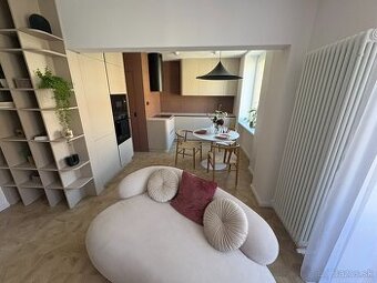 Moderný a štýlový dvojizbový byt s balkónom v centre Zvolena - 3