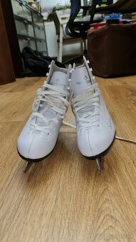 Dievcenske korcule Sulov, EU40 - 3