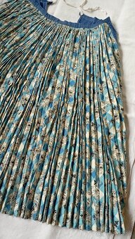 Krojová sukňa -súčast kroja - 3