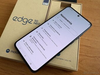 Motorola Edge 50 Neo - 3