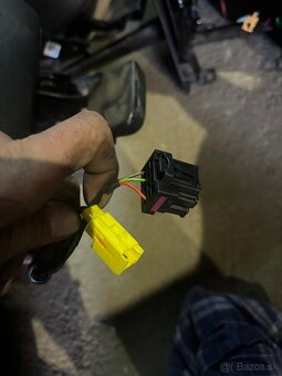 Predam sedačky audi A4B8 - 3