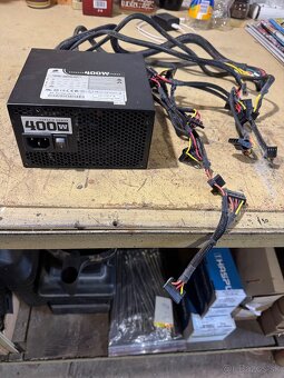 Corsair 400w - 3