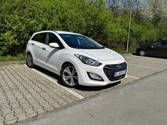 HYUNDAI i30 - 3
