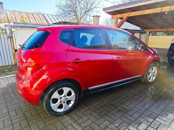 Kia venga 1,4 (66kw) benzin , r.v 2013 - 3