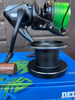 Navijaky GiantsFishing Deluxe FD9000 - 3