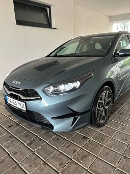 KIA Ceed SW 1,5 T-GDi 6M GOLD GOLD+ LED MY25 - 3