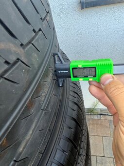 235/55 R19 Continental - 3