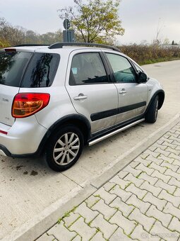 Suzuki SX4 - 3