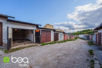 Garáž s elektrinou, montážnou jamou, pivnicou Levoča - 3