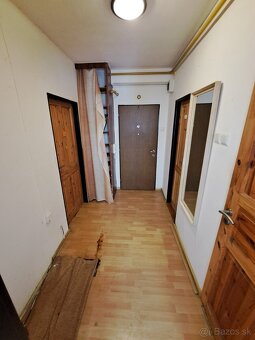 Na predaj veľký 1 a pol izbový byt s balkónom Mateja Bela - 3