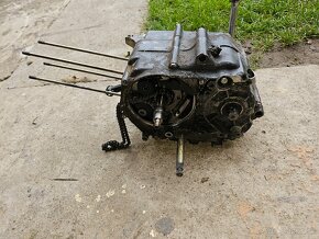 Motor pitbike 110ccm zo spodn.štartérom na náhradné diely. - 3