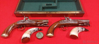 KAZETA S PERKUSNÝMI PIŠTOLAMI - 3