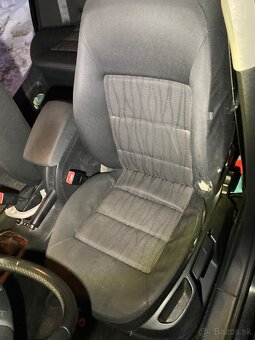 Octavia 2 Sedacky - 3