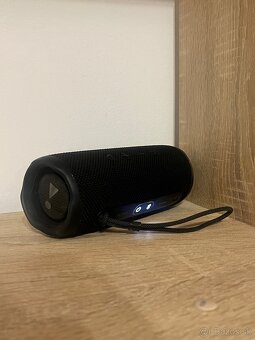 Predám Bluetooth reproduktor JBL Flip 6 - 3