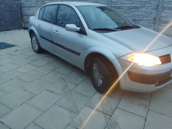 Renaukt Megane 1.6 benzín - 3