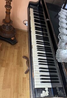 Klavír - krídlo Kašpar - 3