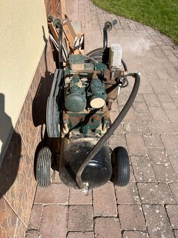 Vzduchovy kompresor - 3