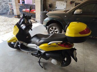 Yamaha Xmax 250 - 3