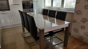 Jedálenský stôl moderný+ stoličky - 3