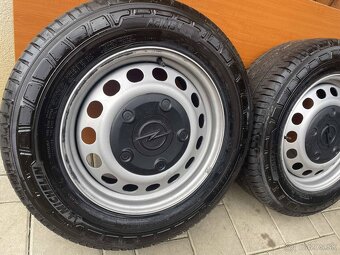 OPEL VIVARO 5x108 7jx16 ET46 215 65 R16C letné - 3