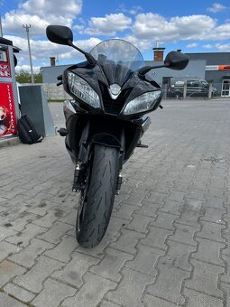 Yamaha R6 - 3