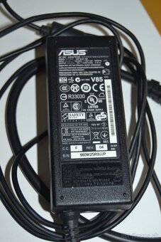 Notebook Asus X55A 15,6", Intel B830 1,8gHz, 4GB RAM, 256GB - 3
