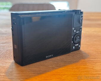 Sony Cyber-Shot RX100 III - 3