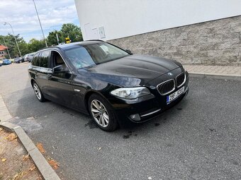 BMW F11 2011 530d 248t km 3.0d Automat kůže nové přední brzd - 3