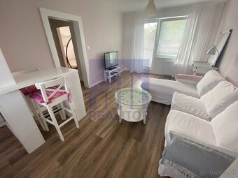 PRENÁJOM, 2 izbový rekonštruovaný a zariadený byt, Školská u - 3
