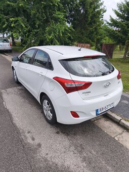 Hyundai i30 1.4 - 3