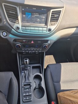 Hyundai TUSCON 2.0 CRDi STyle 4x4 Automat /MOŽNÝ ODPOČET DPH - 3