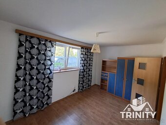 Na predaj 2-izbový dom s velkým pozemkom v obci Palárikovo,  - 3