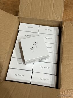 Apple AirPods Pro 2 - 3