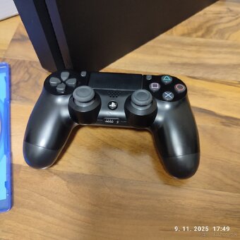 Predám Playstation 4 Slim + GTA V - 3