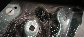 Predny lavy blatnik Seat Altea - 3