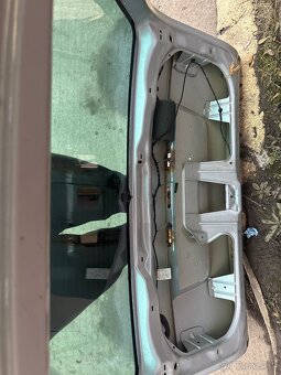 Kufrove dvere Octavia - 3