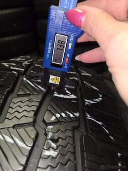 Pneumatiky 215 60 17C zimné Zn.michelin - 3