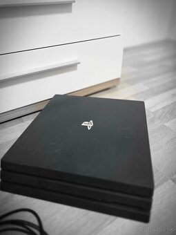 Playstation 4 Pro 1TB - 3