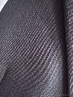 Mám na predaj značkovy oblek - 3